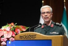 سرلشکر باقری: به نفع رژیم صهیونیستی است که دست از جنایت بردارد