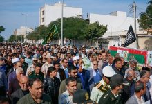سنگتمام بوشهریها در تشییععلی دشتبوری شهید مدافع امنیت+عکس و فیلم