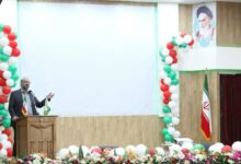 فرماندار اصفهان با صندلی چرخدار به مراسم معلولان رفت
