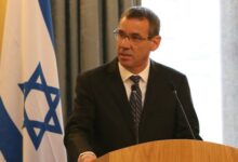 مشاور نتانیاهو: حماس هنوز شکست نخورده و موشک شلیک میکند