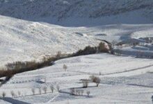 برف راه ارتباطی ۵۰۰ روستای لرستان را مسدود کرد
