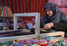بیمه ۱۰ هزار شاغل صنایع‌دستی با دستور رئیس‌جمهور
