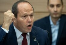 تهدید بزرگتر از دهان وزیر صهیونیست: ایران هدف مشروع حملات ما است