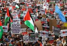«لندن» صحنه درگیری پلیس با شهروندان انگلیسی هوادار فلسطین