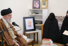 نصیحتی از رهبر انقلاب در دیدار خانواده شهید سلیمانی
