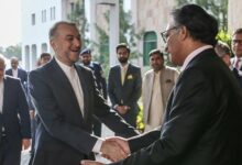 وزیر خارجه پاکستان: محکم پشت ایران ایستادهایم