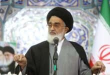 امام جمعه قم: بدون التماس و سازش هم میشود به پیشرفت دست یافت