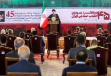 انقلاب اسلامی دچار چرخش در مواضع و تغییر در آرمانها نشده است