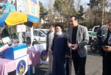حضور سید رضا اکرمی در راهپیمایی ۲۲ بهمن