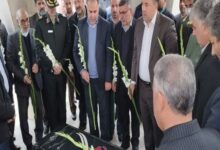 طلیعه دهه فجر یادآور جبهه حق علیه باطل است