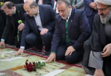 مزار شهدای سمنان گلباران شد+ عکس