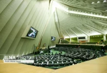 حضور جمعی از فرماندهان دلاور و مدیران ارشد ستاد ارتش جمهوری اسلامی ایران در صحن علنی