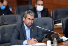 دولت در حال اجرای سیاست‌های ارزی مشابه دولت قبل است