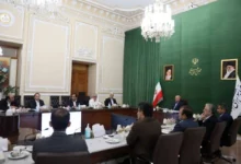 نشست مشترک کمیسیون اقتصادی مجلس با جمعی از مدیران عامل هلدینگ های سرمایه گذاری