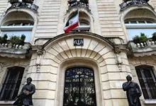 چشم پوشی سفارت ایران در پاریس از پیگیری قضایی علیه هموطن حمله کننده به بخش کنسولی سفارت