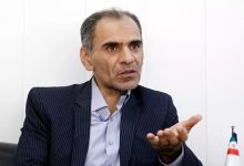 افزایش نرخ ارز تحت تاثیر هیجانات روانی/ بانک مرکزی میتواند بازار را کنترل کند