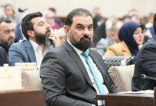 حضور الحلبوسی در تشییع رهبر شهید/ موضع‌گیری علیه آمریکا و اسرائیل
