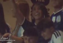 مسی با آرژانتین به نیمه‌نهایی جام جهانی رسید؛ شادی ویژه با خانواده