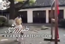 جذابیت پدری در چین؛ ستاره بارسلونا با لباس سنتی و کتانی
