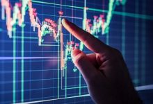 بازار سهام در دومین روز هفته نزولی بود؛ کاهش هیجان فروش، نشانهای از بازگشت تقاضا؟