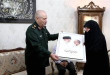 دیدار سرلشکر رحیم صفوی با خانواده شهید مظفری‌نیا