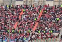 تشویق باشکوه کاپیتان سابق پرسپولیس توسط هواداران پیش از بازی با ذوب آهن