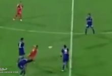 حرکت جنجالی صادقیان روی نکونام در دربی؛ درگیری لفظی در سکوت!