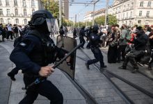 اعتراضات دانشآموزی فرانسه و سرکوبگری پلیس از نگاه دوربین ها