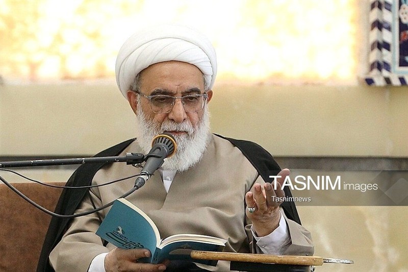 آیتالله شبزندهدار: اخلاص رمز موفقیت انقلاب اسلامی است / اخبار قم - اخبار استانها