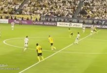استقلال با پیروزی برابر تراکتور در صدر جدول، پرسپولیس به دنبال جبران