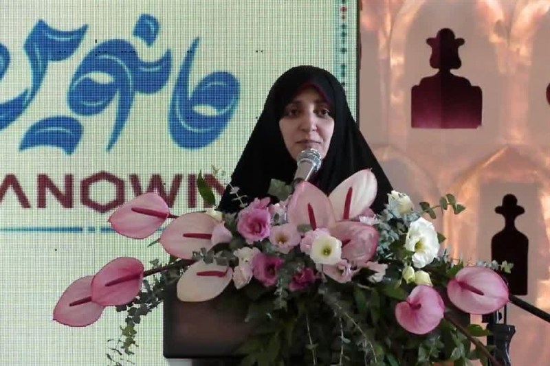 بهروزآذر: حمایت از زنان صنایع خلاق نباید به تولید محدود شود