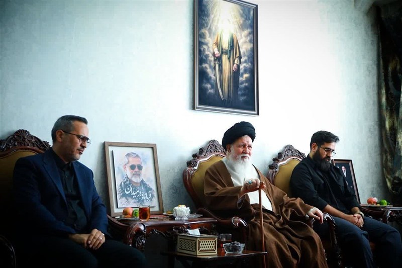خانواده شهدا در اجر مجاهدت و شهادت همسران خود سهیم هستند