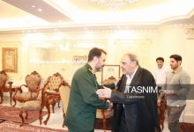 تجلیل از طلایهداران جهاد تبیین؛ سردار سهندی با مداحان زنجان دیدار کرد