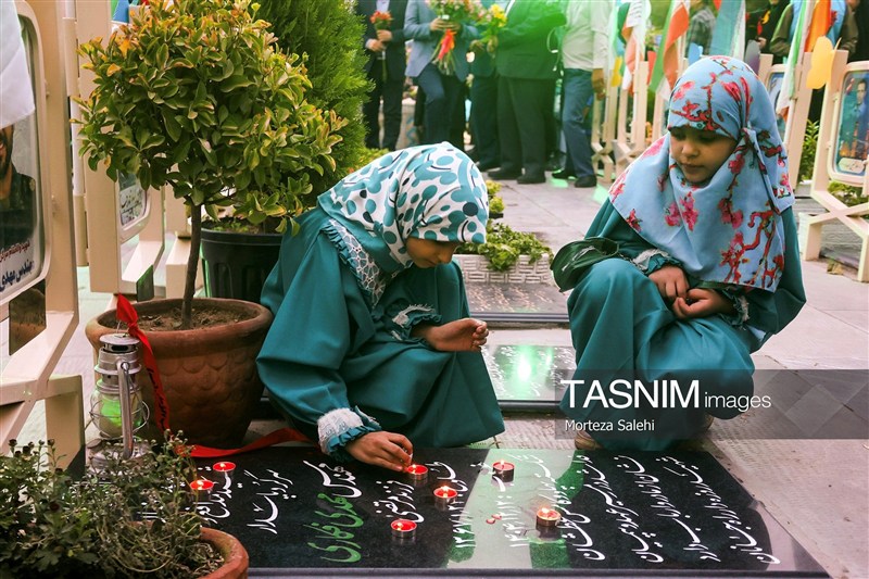 آیین افتتاحیه معنوی جشنواره فیلم کودک در جوار شهدای اصفهان برگزار شد / اخبار اصفهان - اخبار استانها