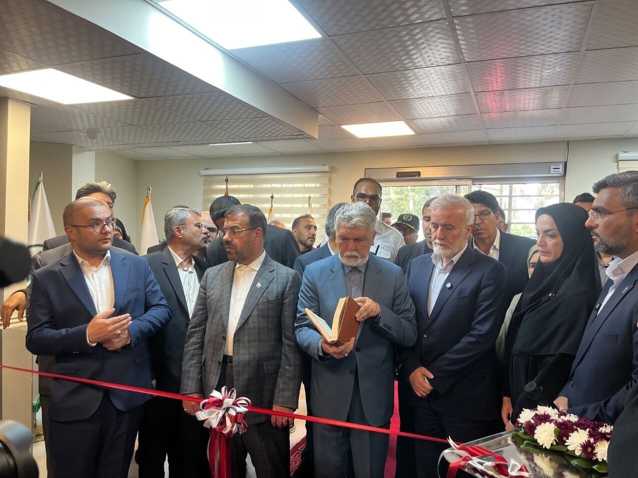 نخستین کتابخانه هوشمند فارس در شیراز افتتاح شد
