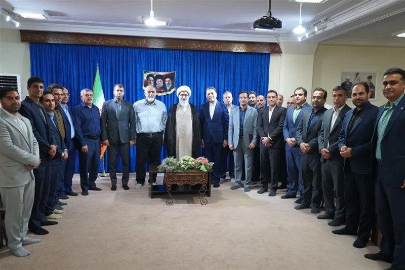 استاندارد لازم برای عملکرد مدیران استان بوشهر تدوین شود