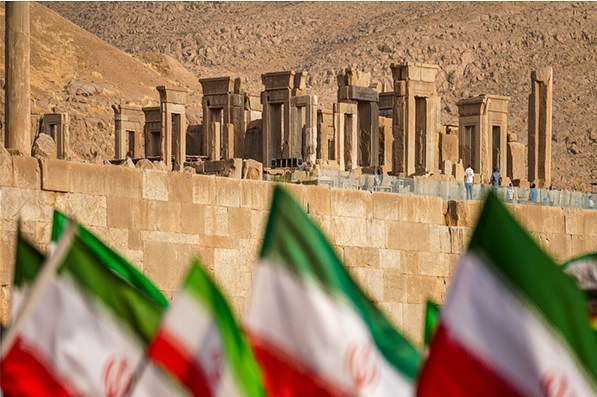 عقده‌گشایی تمدنی آمریکا در برابر عظمت تاریخ ایران