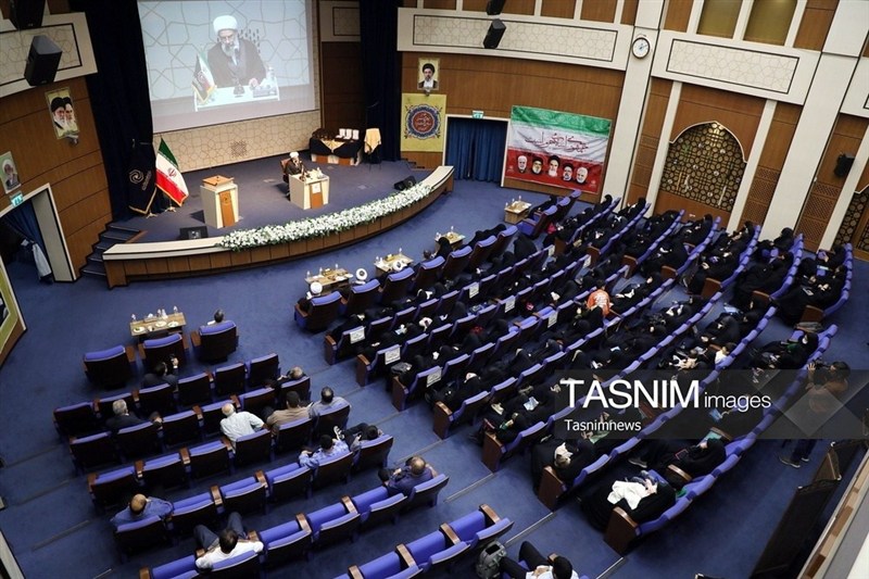 اختتامیه جشنواره علمی‌ـ‌پژوهشی «بانوی کرامت» برگزار شد