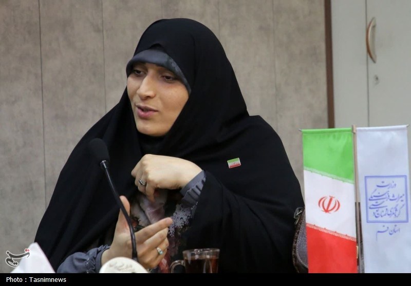 حضرت معصومه(س)؛ الگویی برای هویتیابی و توانمندسازی دختران